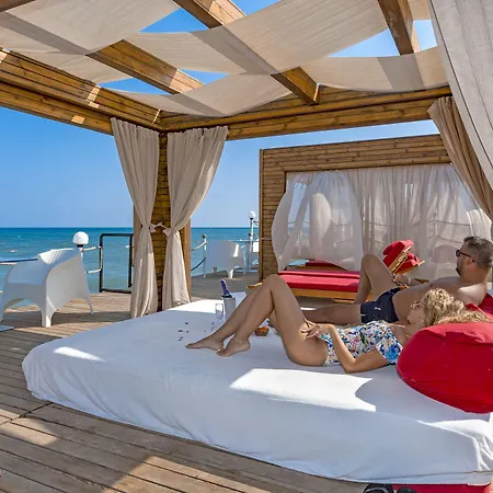 Adam & Eve - Adult Only Station touristique