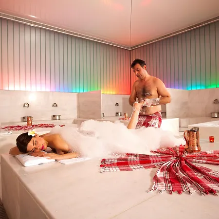 אתר נופש Adam & Eve - Adult Only באלאק