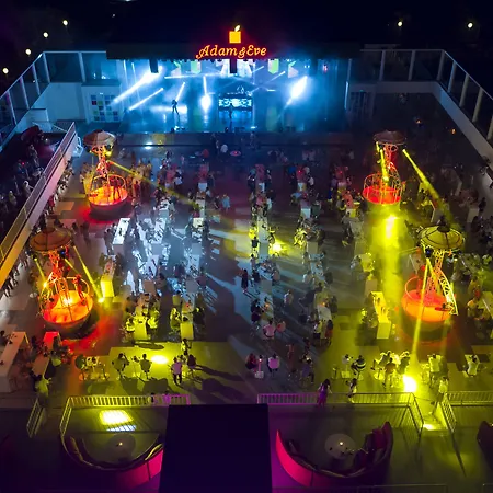 אתר נופש Adam & Eve - Adult Only באלאק